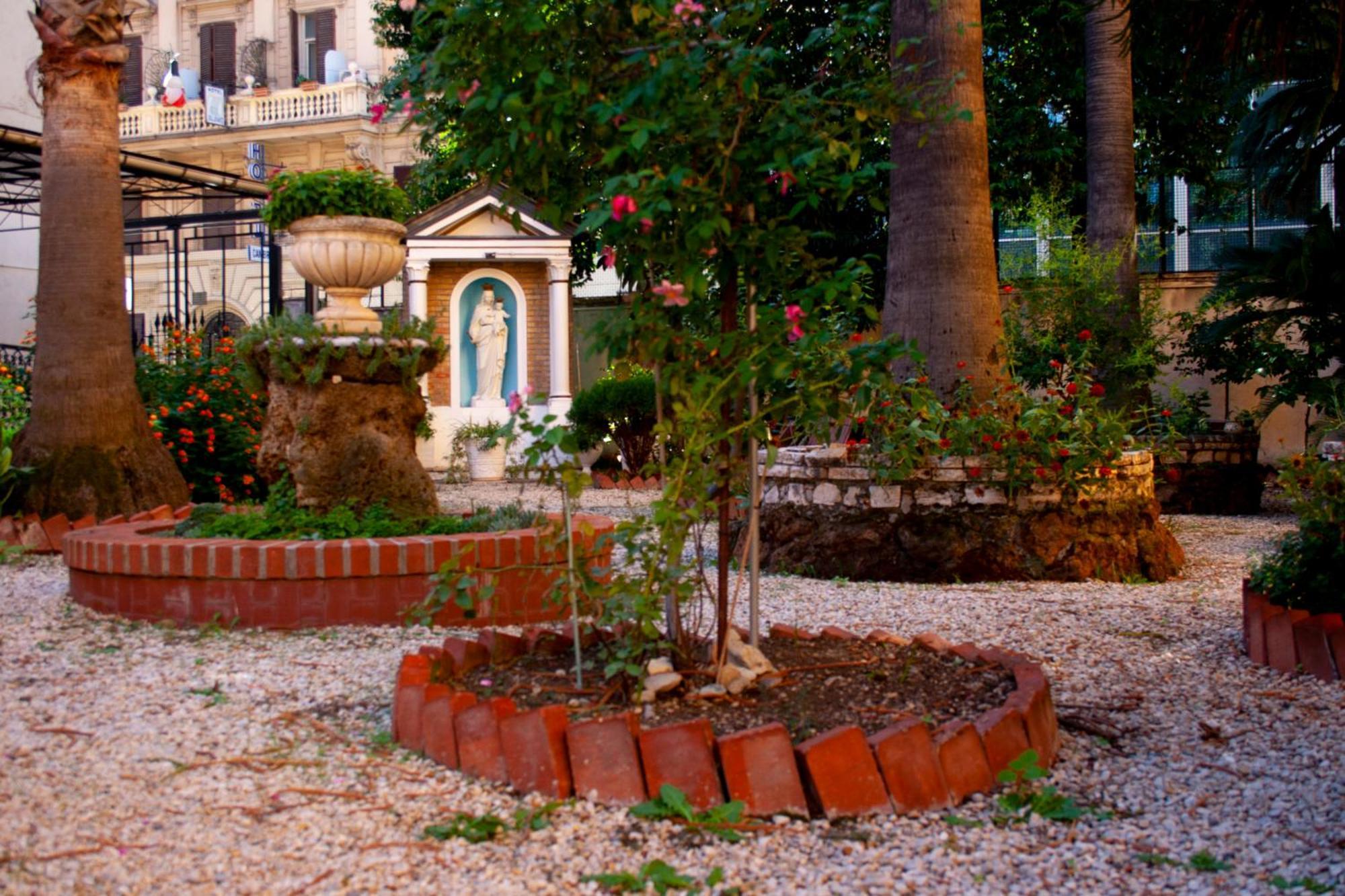Casa Per Ferie Maria Ausiliatrice, Rome